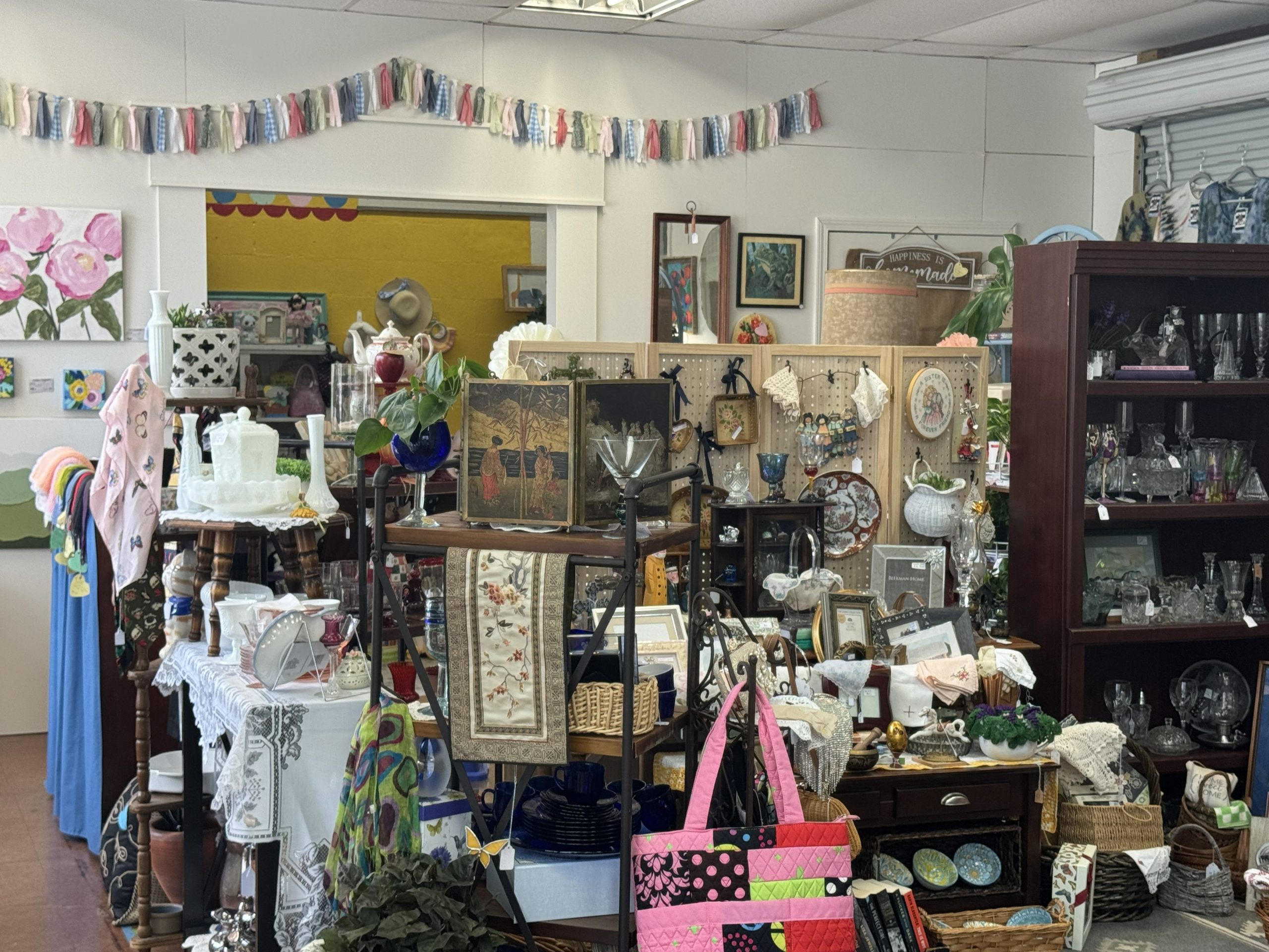 Store display of eclectic vintage boutique